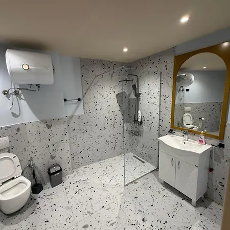 Appartement Luxury Nr 7 Odeon 2 Min From Sea Vlorë
